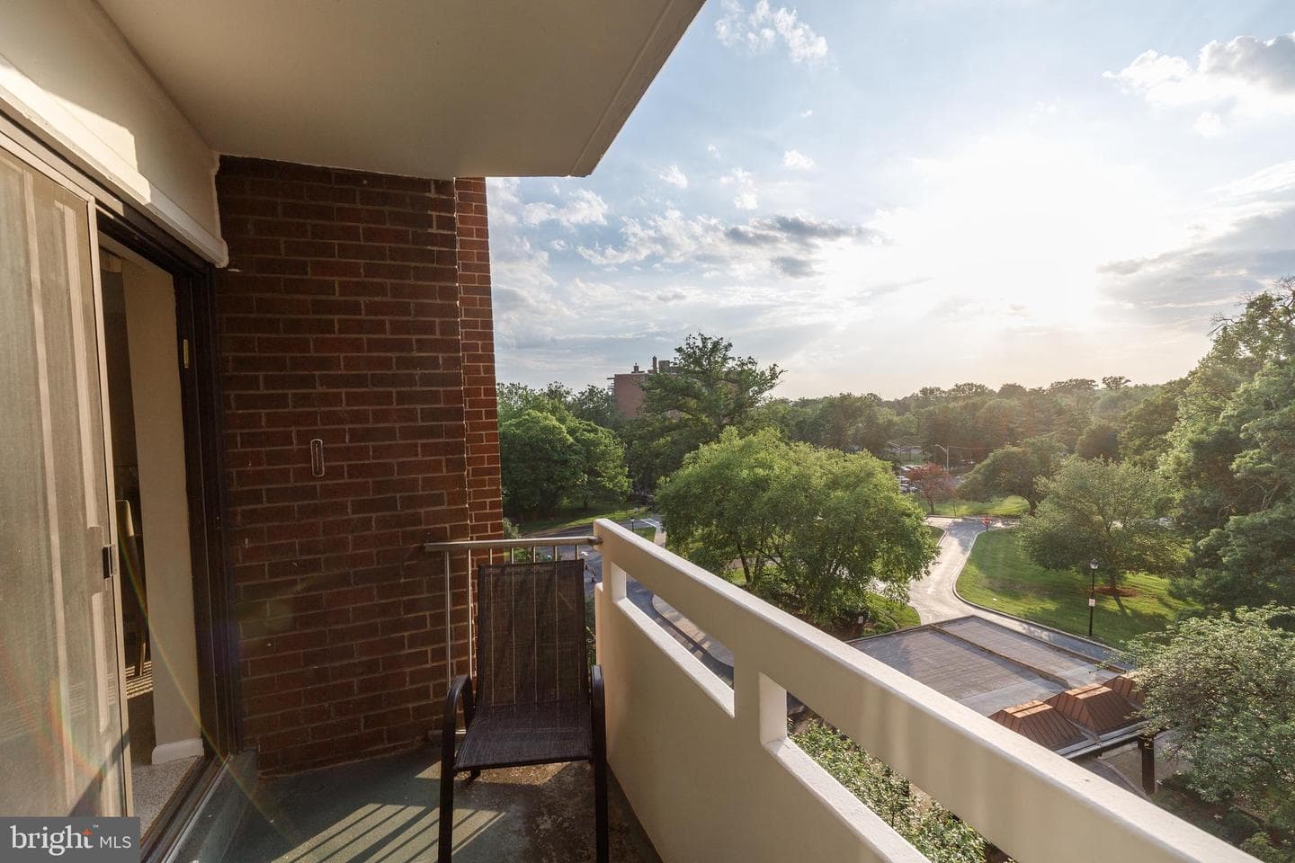 7 Slade Avenue #607 photo 28