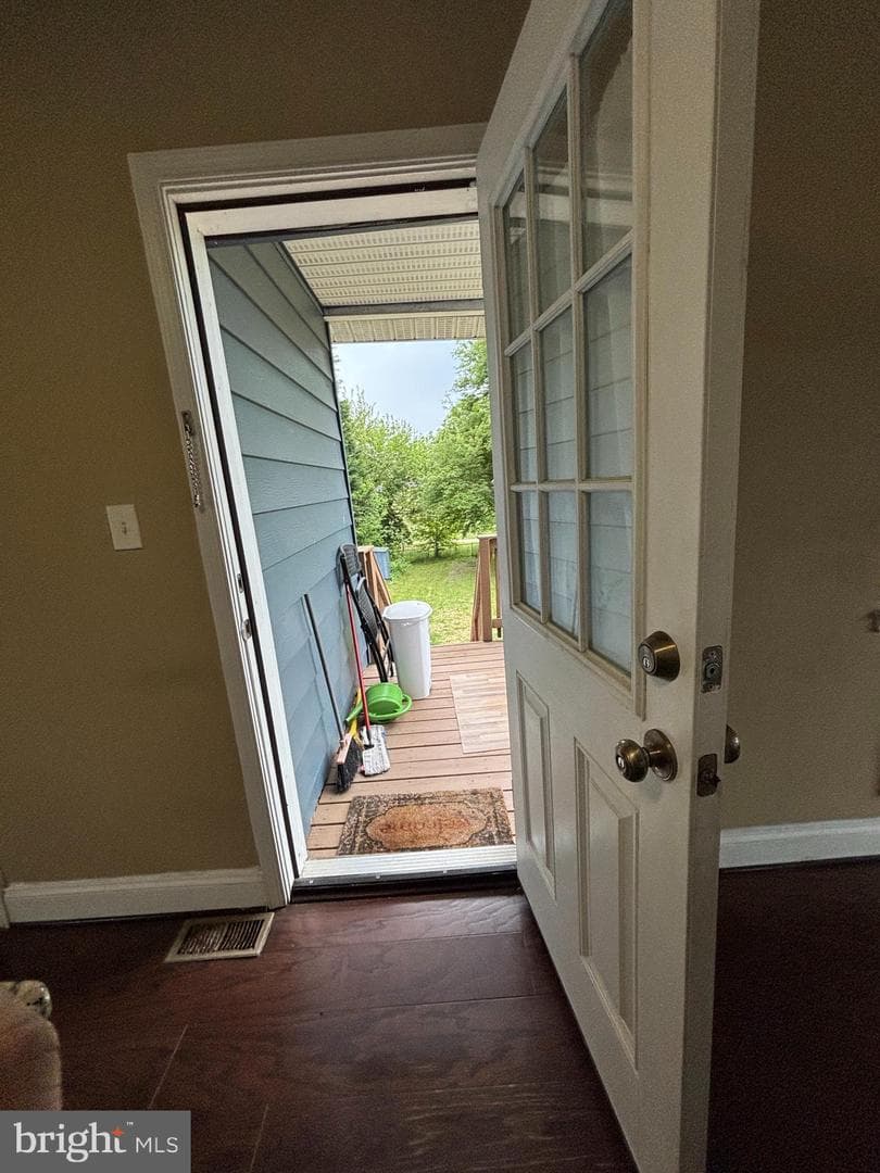 29 Henry Avenue photo 12