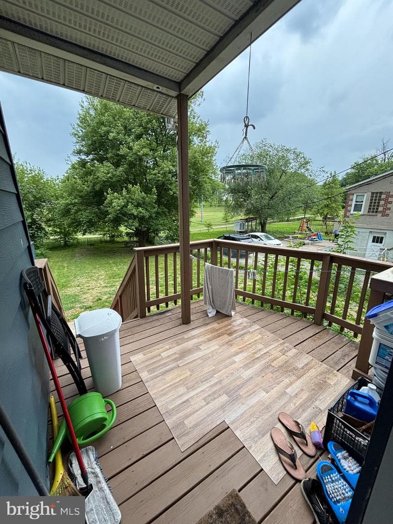 29 Henry Avenue photo 13