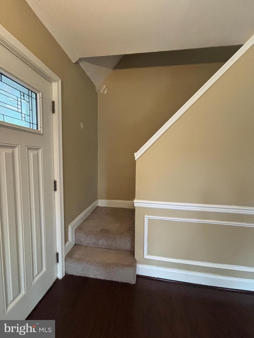 29 Henry Avenue photo 8