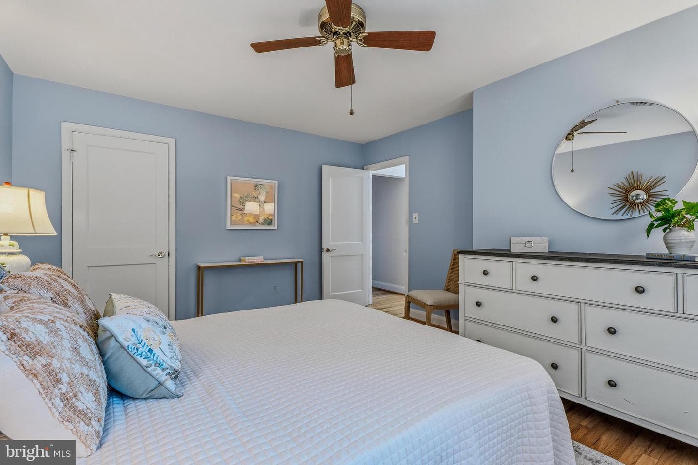 209 Burke Avenue photo 22
