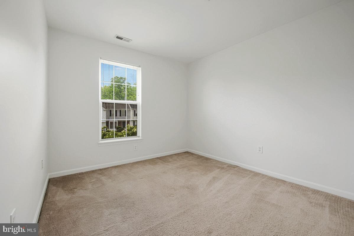 4427 Kentford Road photo 27