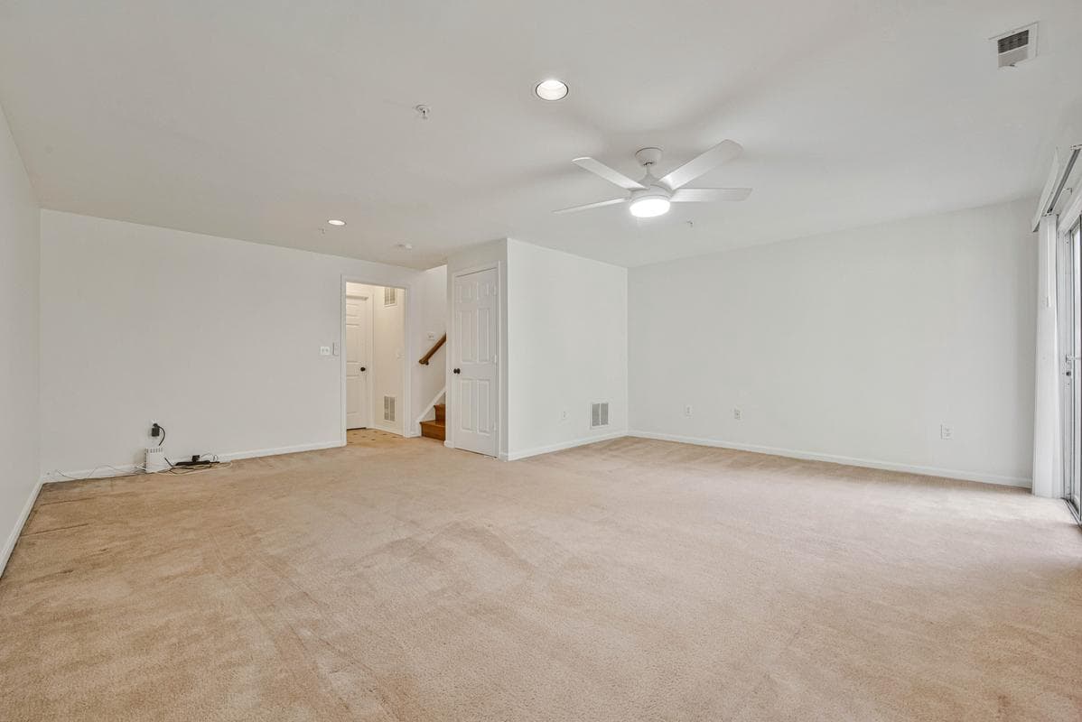 4427 Kentford Road photo 32