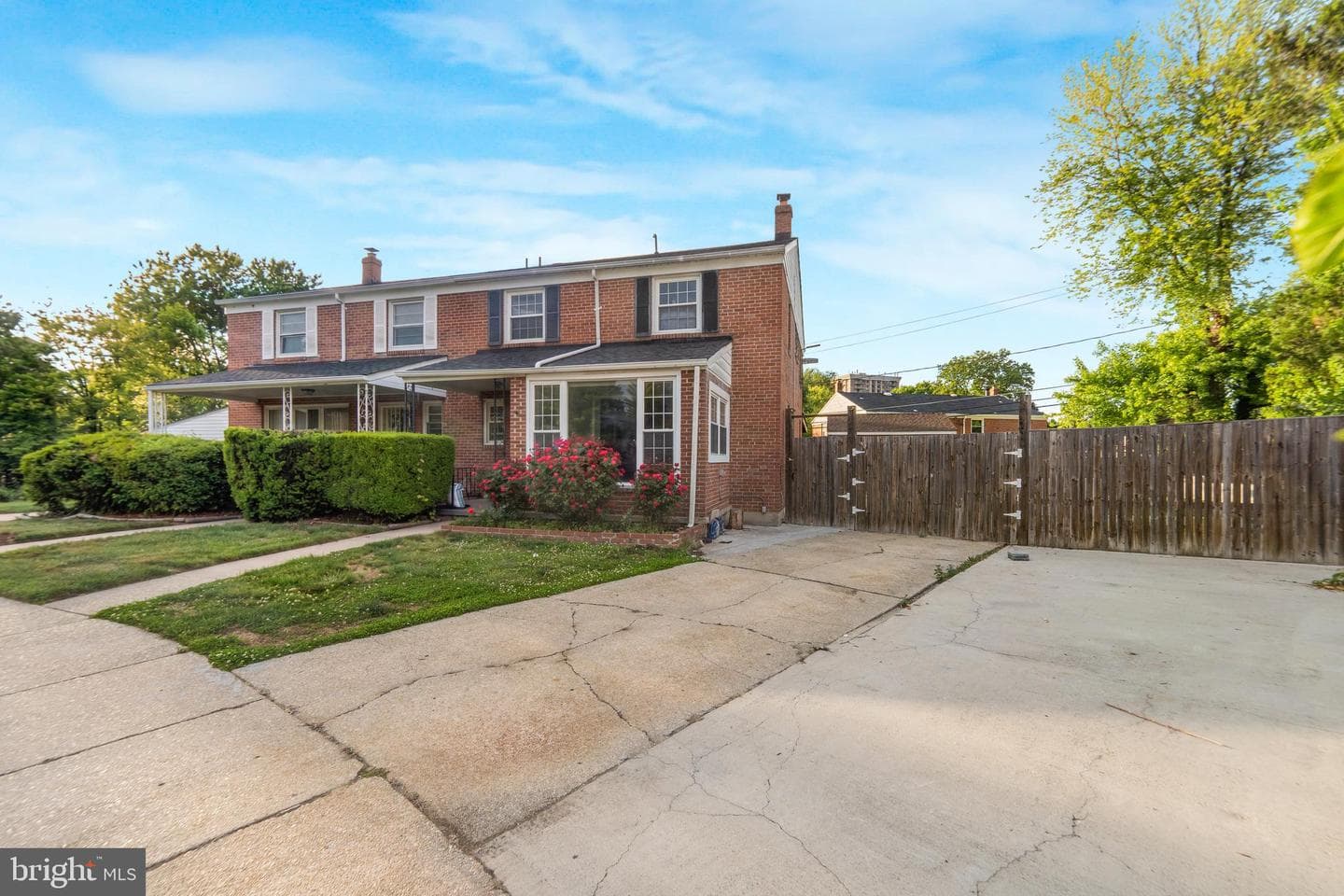 1302 Crownfield Court photo 3