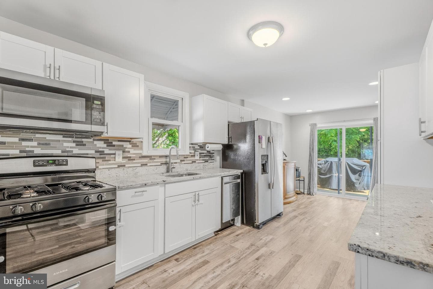 7002 Fait Avenue photo 10