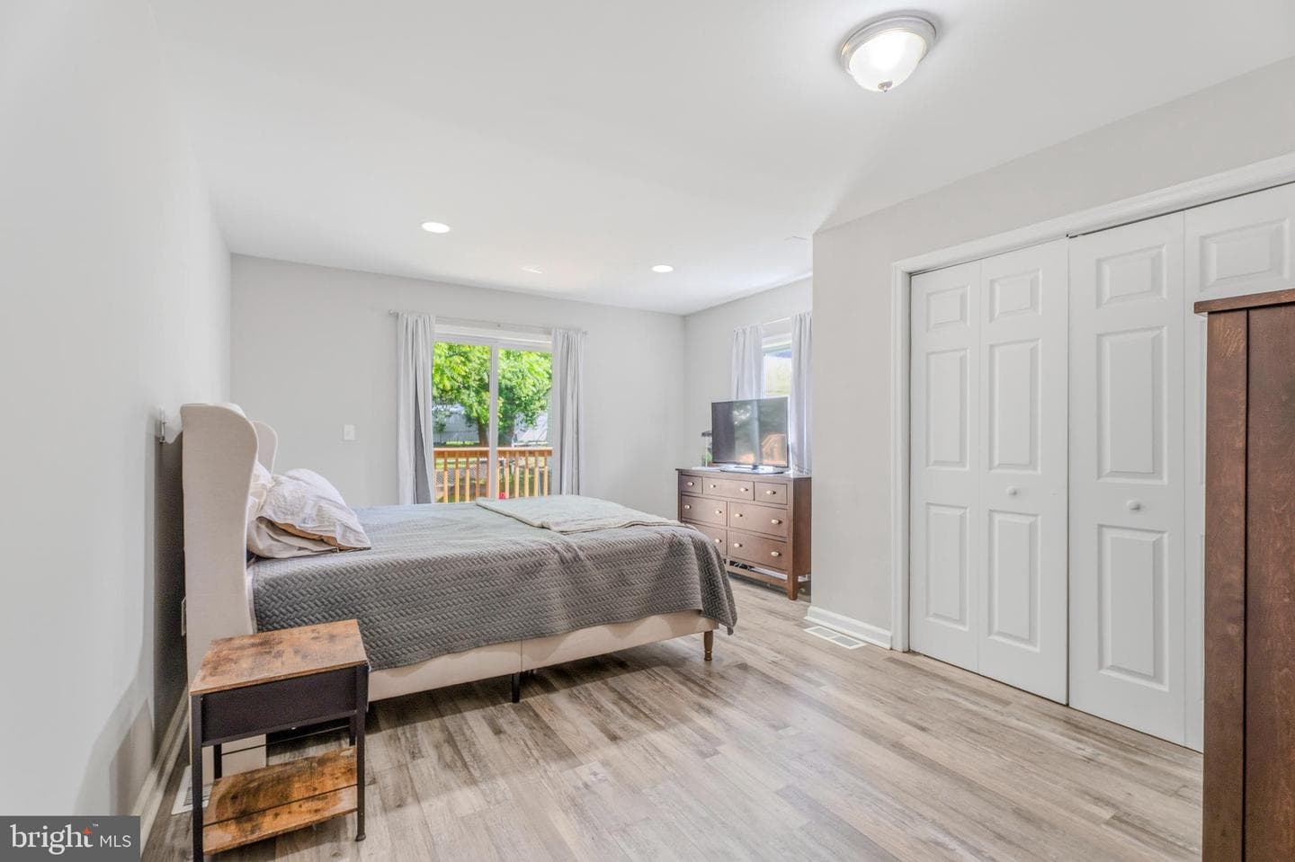 7002 Fait Avenue photo 13