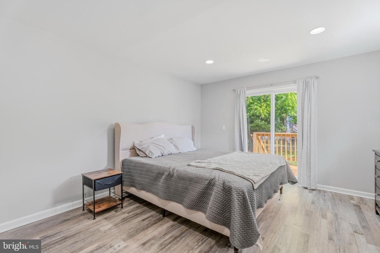 7002 Fait Avenue photo 14