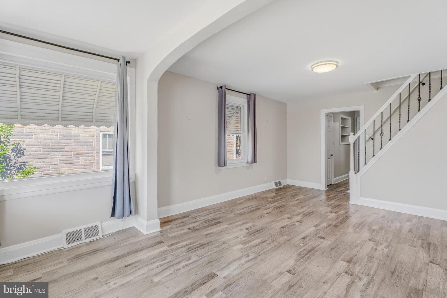7002 Fait Avenue photo 4