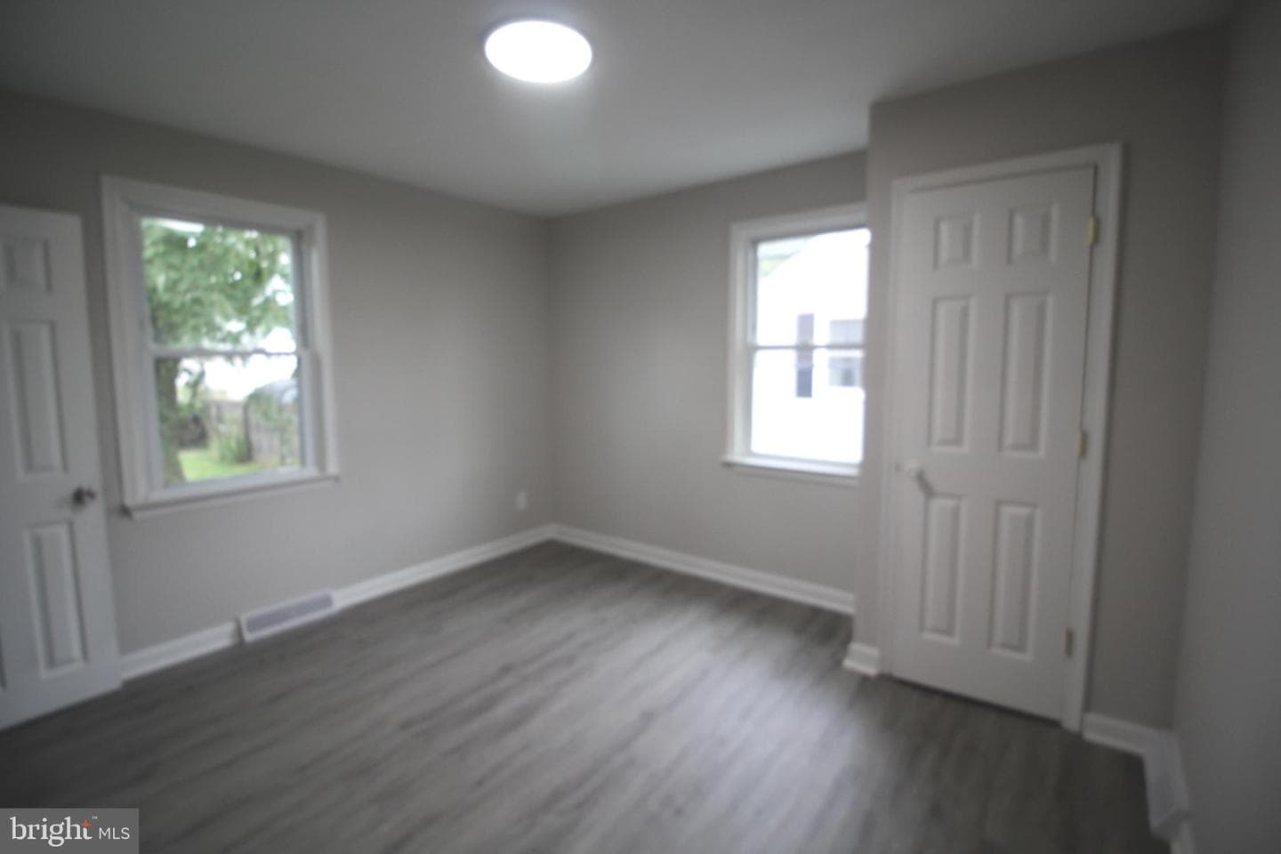 548 Marlyn photo 10