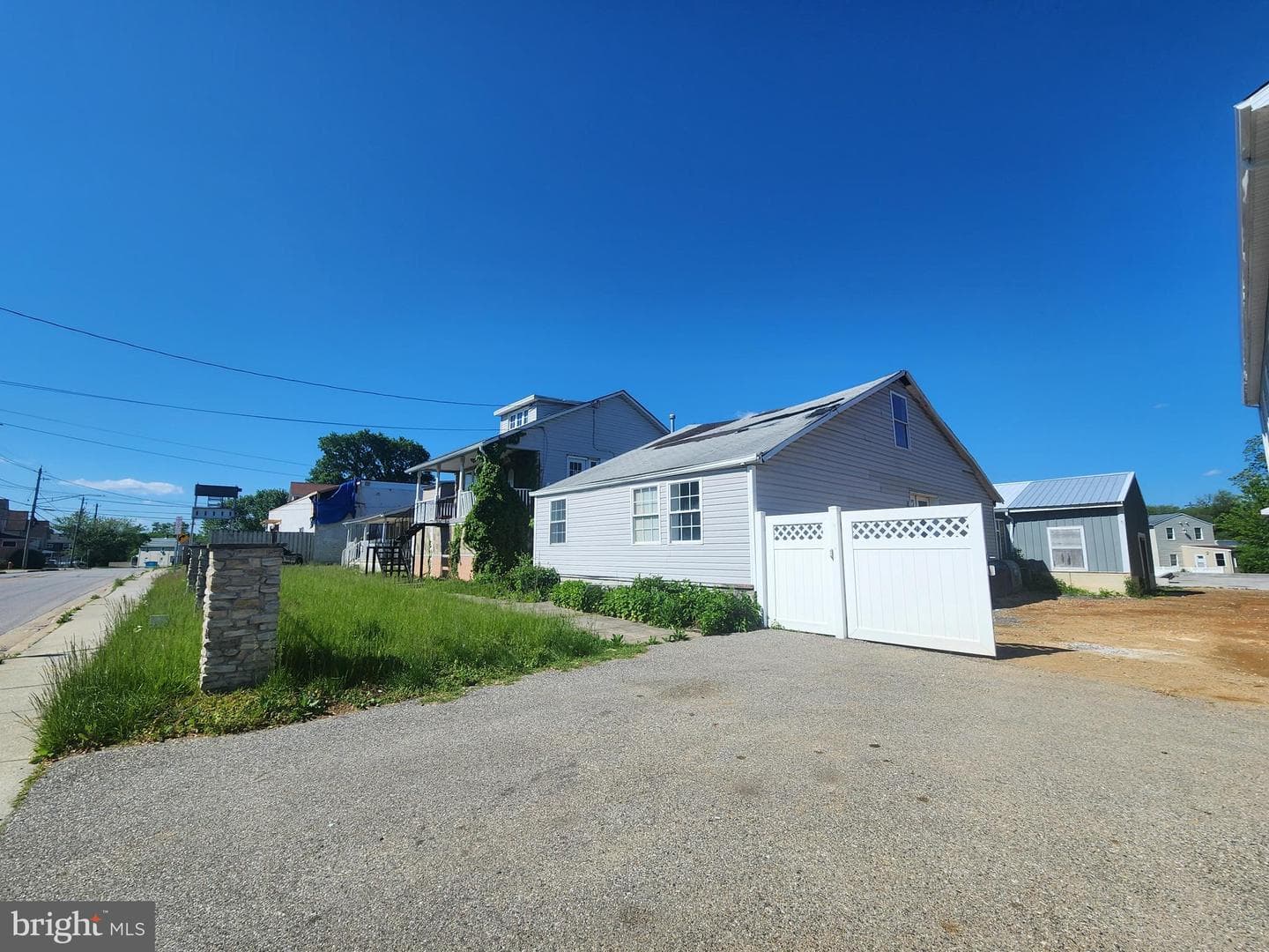172 Winters Lane photo 12