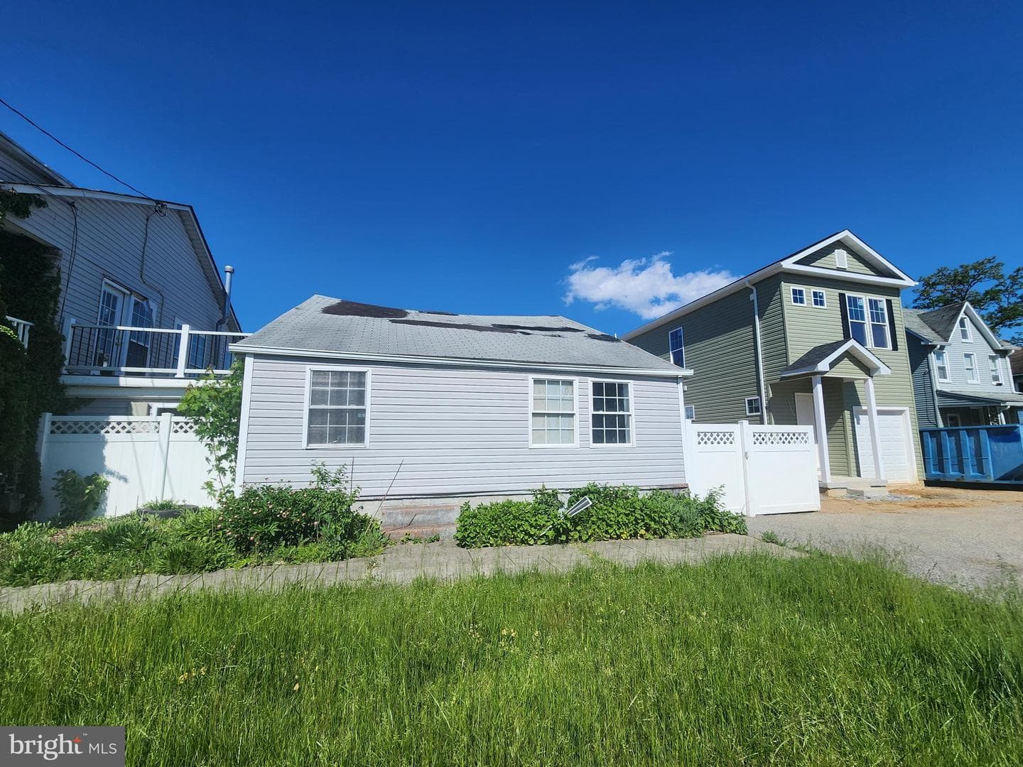 172 Winters Lane photo 3