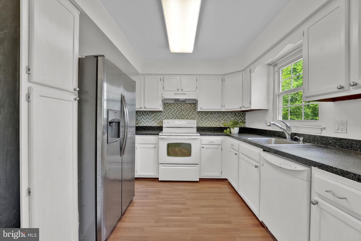 8008 Green Valley Lane photo 12