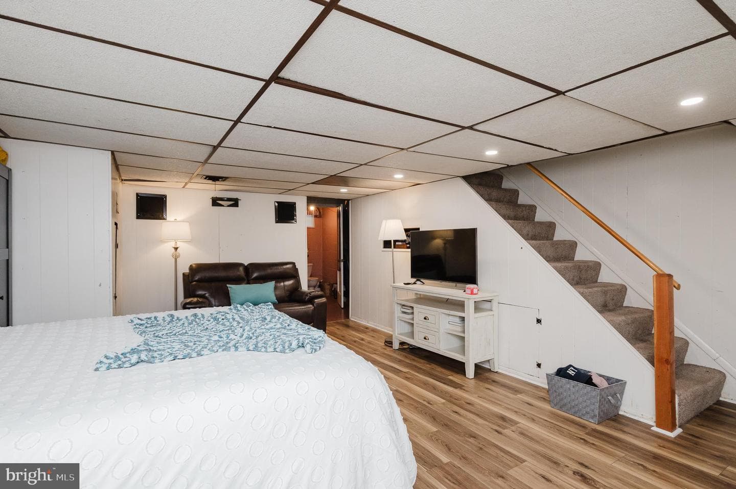 1363 Halstead Road photo 33