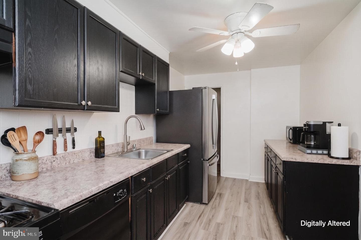 1363 Halstead Road photo 7