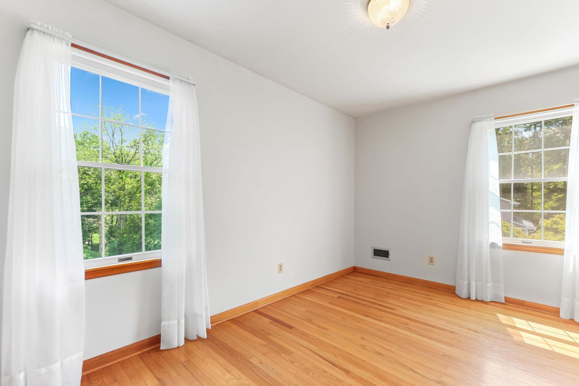13607 Devonbrook Road photo 33