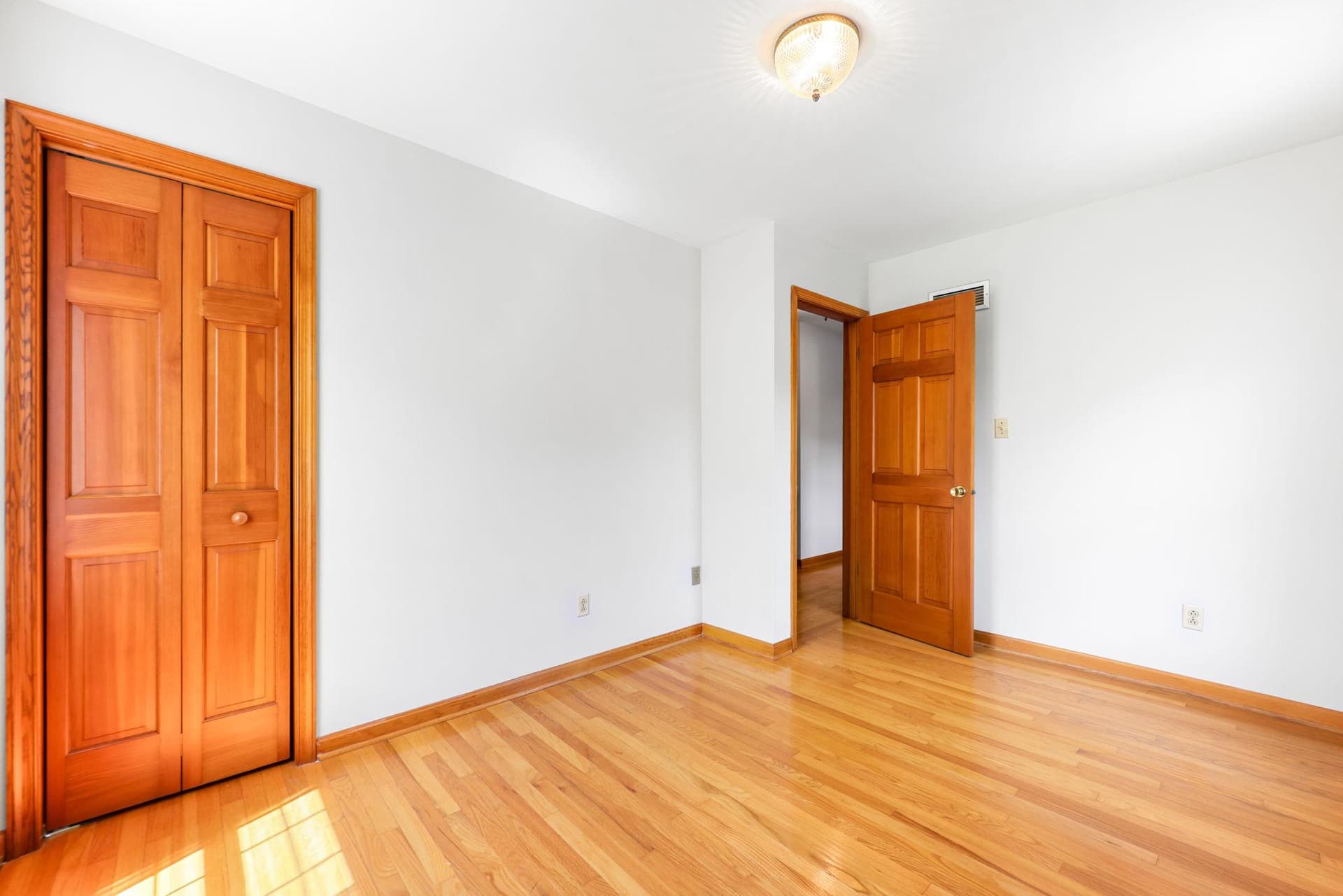 13607 Devonbrook Road photo 34
