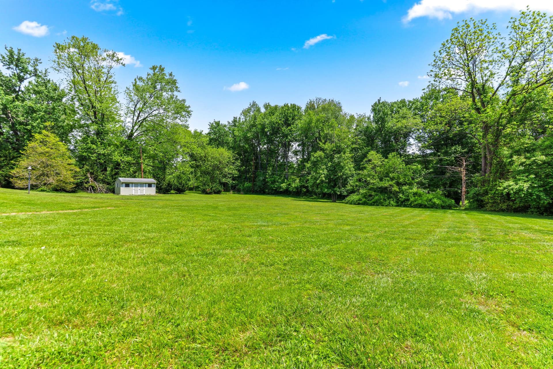 13607 Devonbrook Road photo 43