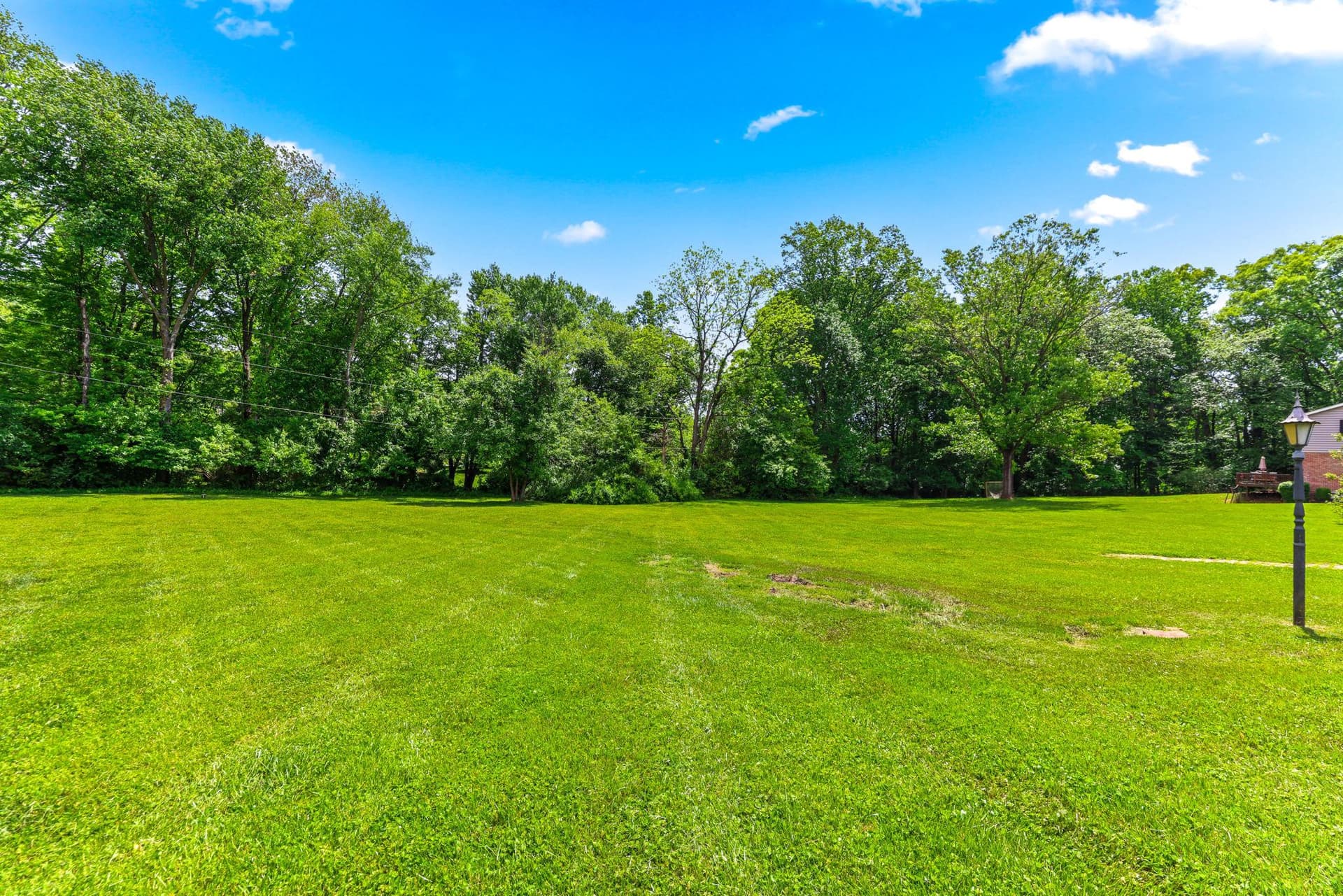 13607 Devonbrook Road photo 45