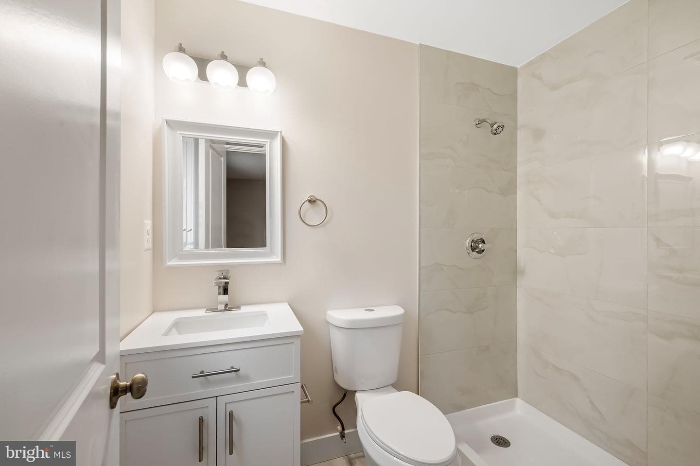 113 Edgewood Road photo 41
