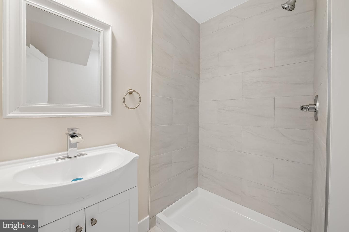113 Edgewood Road photo 50