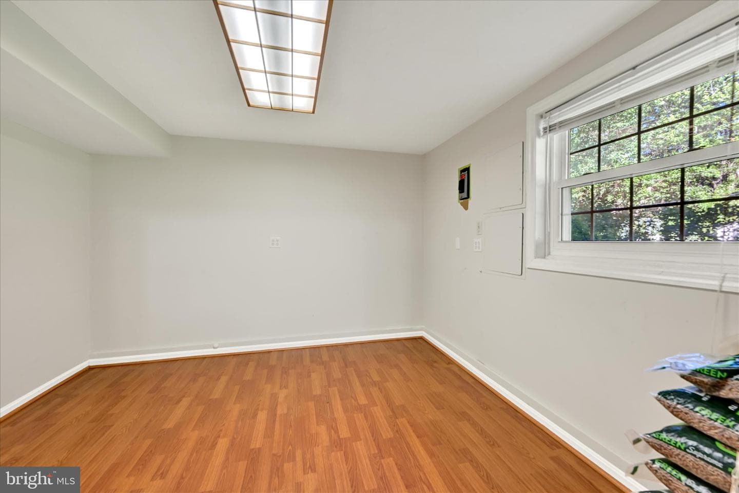 2104 Triandos Drive photo 22