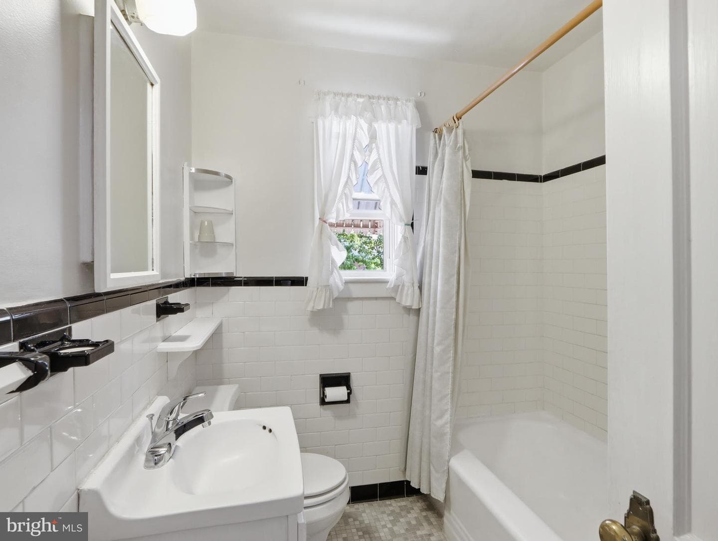 2620 Liberty Parkway photo 18
