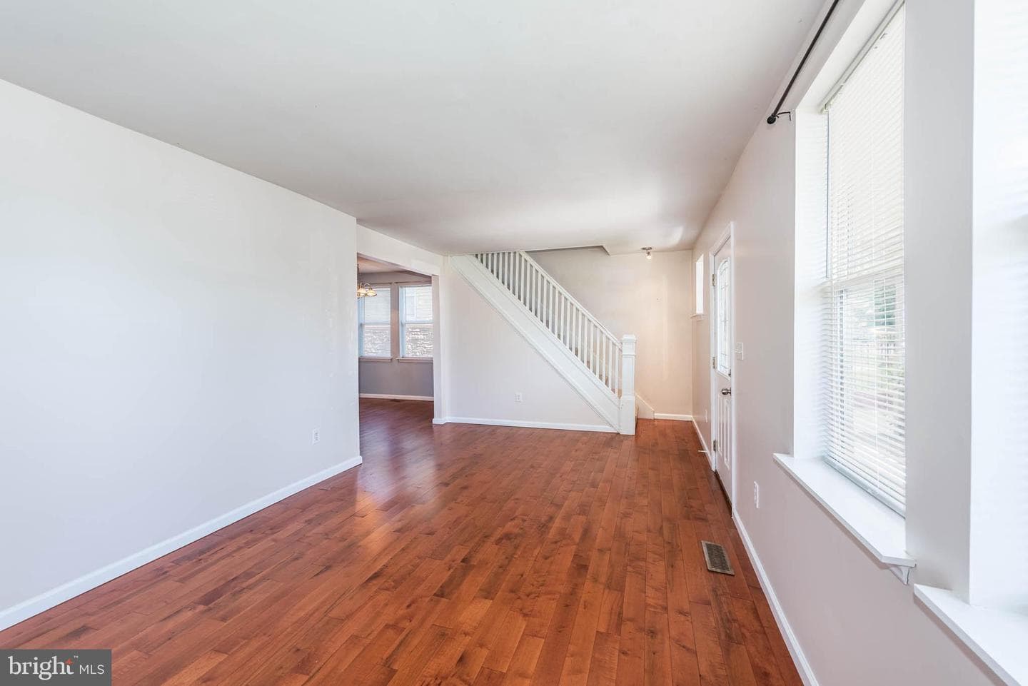 7602 Carson Ave photo 3