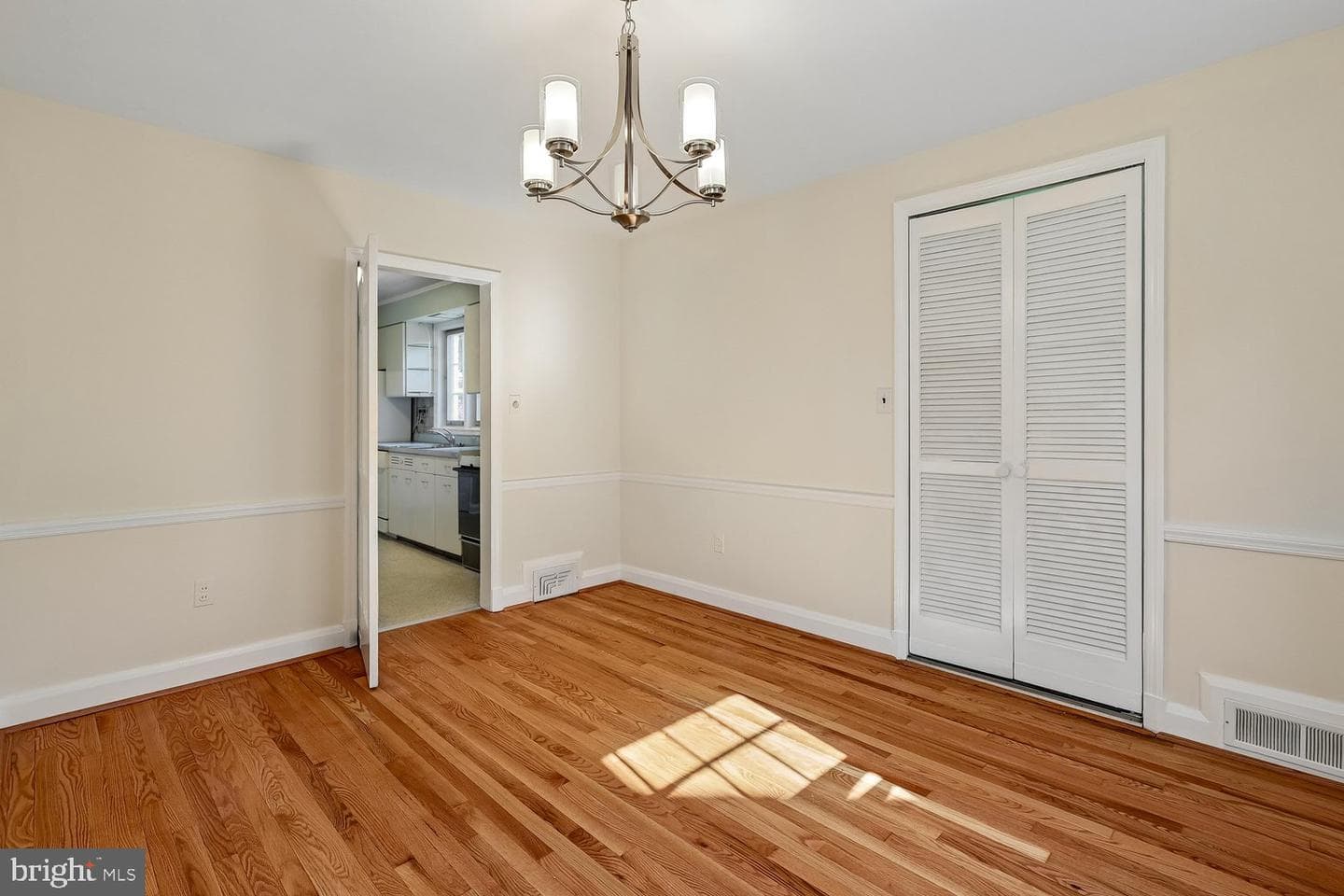 526 Stevenson Lane photo 12