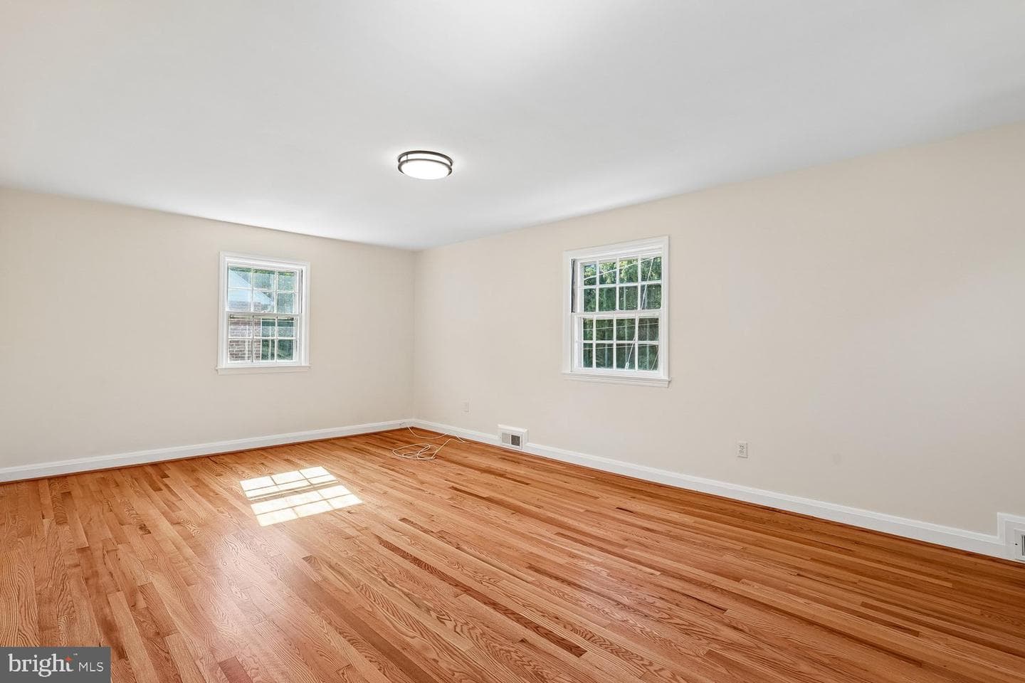 526 Stevenson Lane photo 18