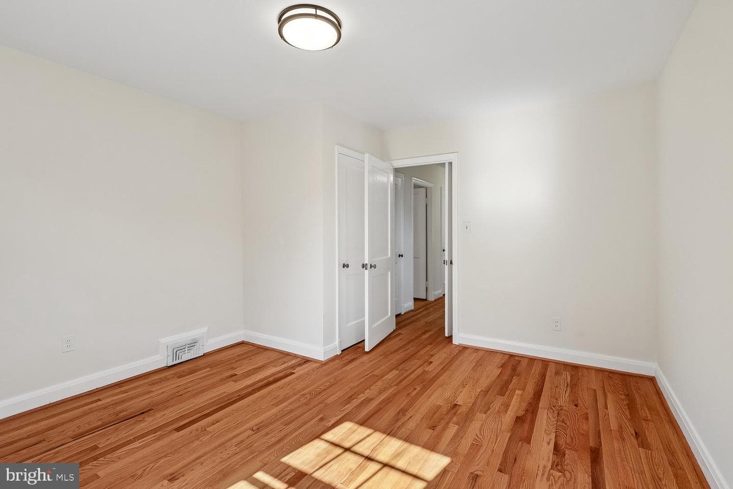 526 Stevenson Lane photo 27