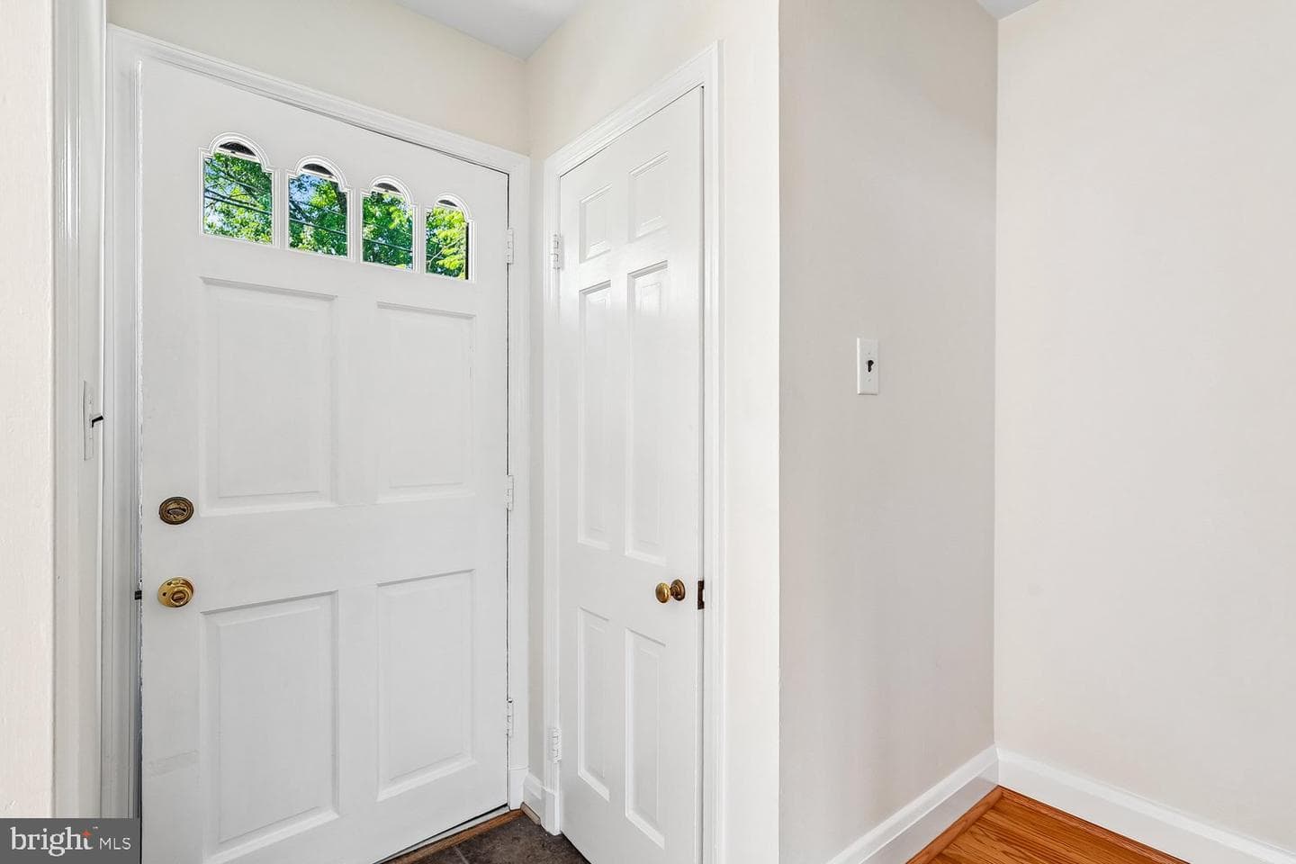 526 Stevenson Lane photo 3