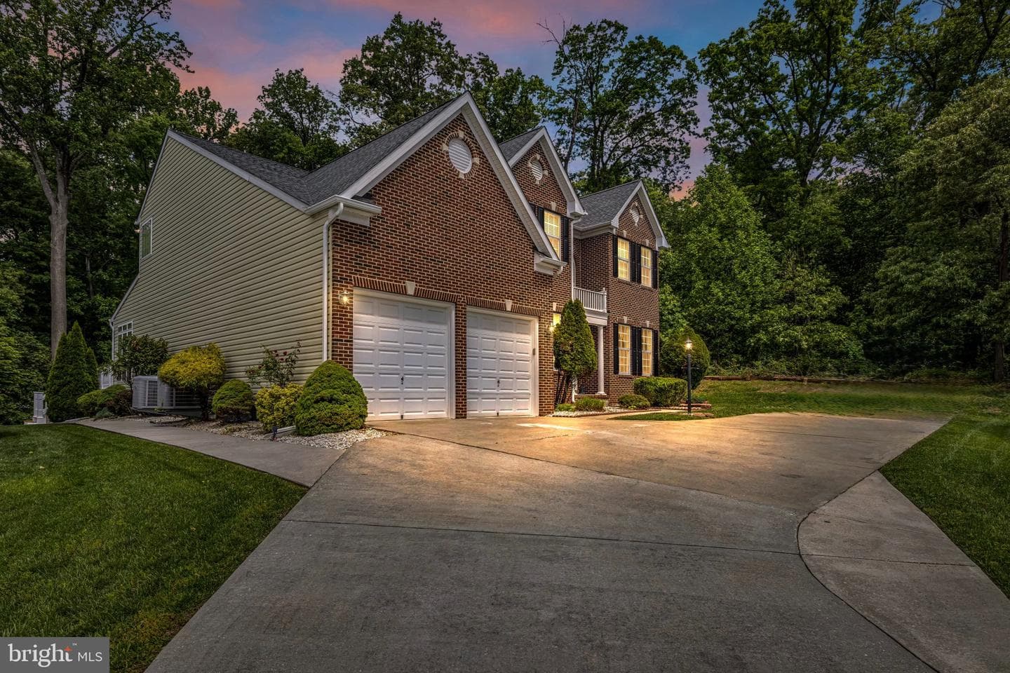 7628 Cedar Pond Lane photo 4