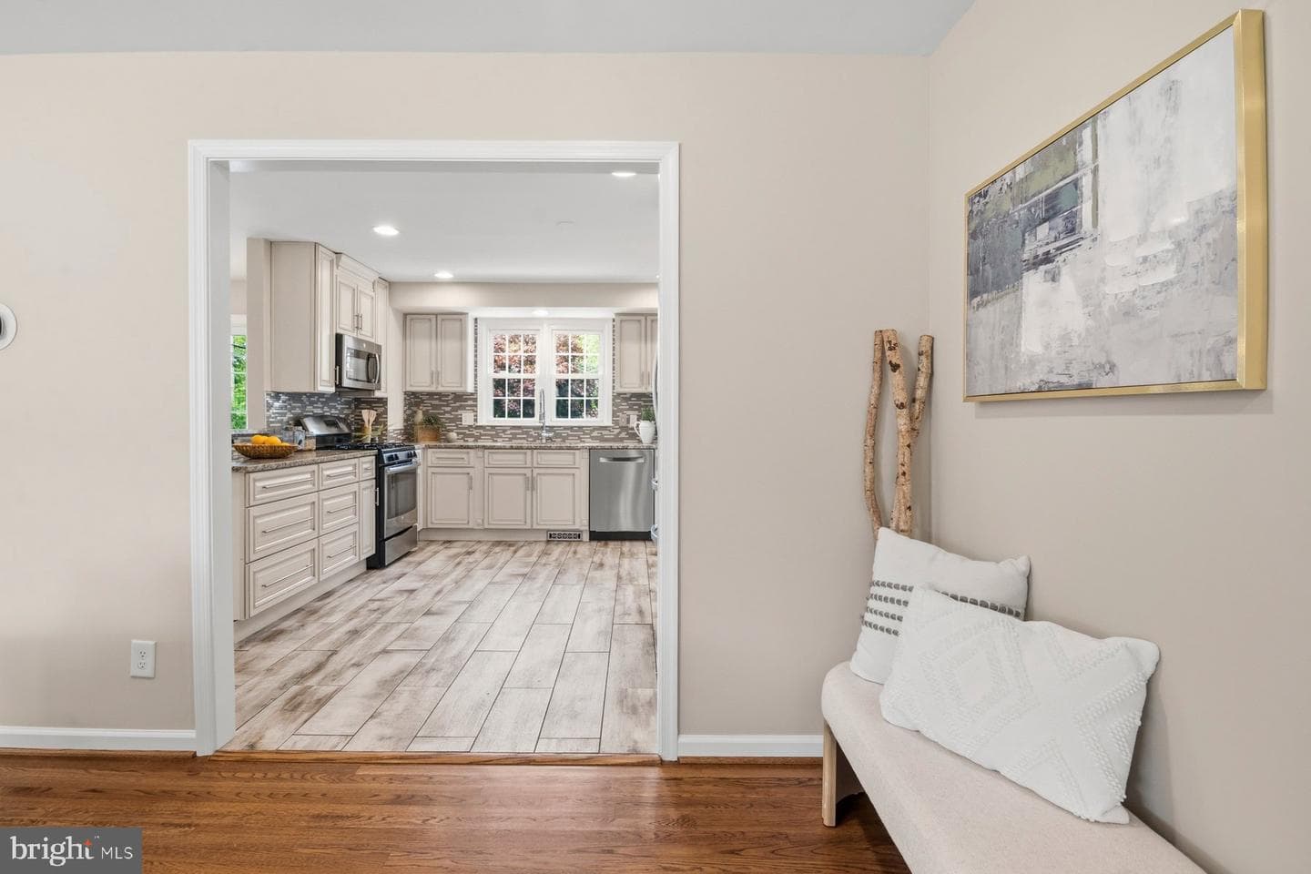 214 Chantrey Road photo 10