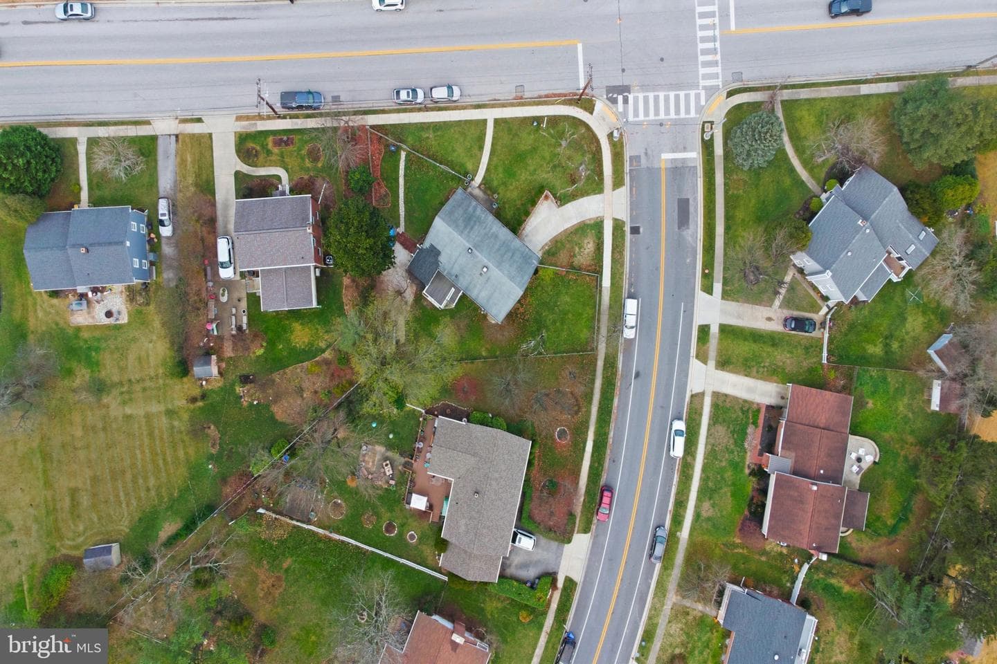 115 Seminary Avenue photo 55