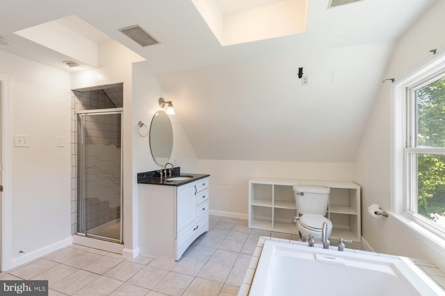 9704 Oakdale Avenue photo 18