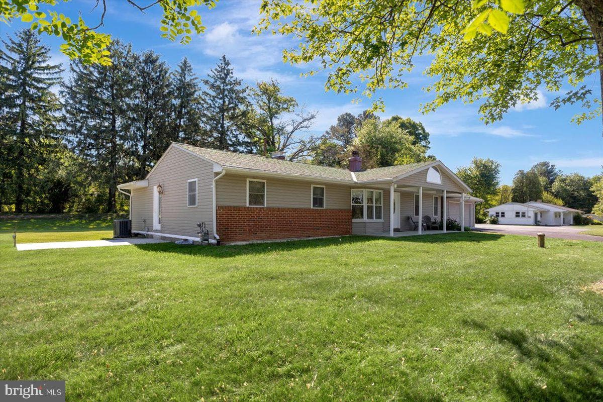 101 Sunnyking Drive photo 25