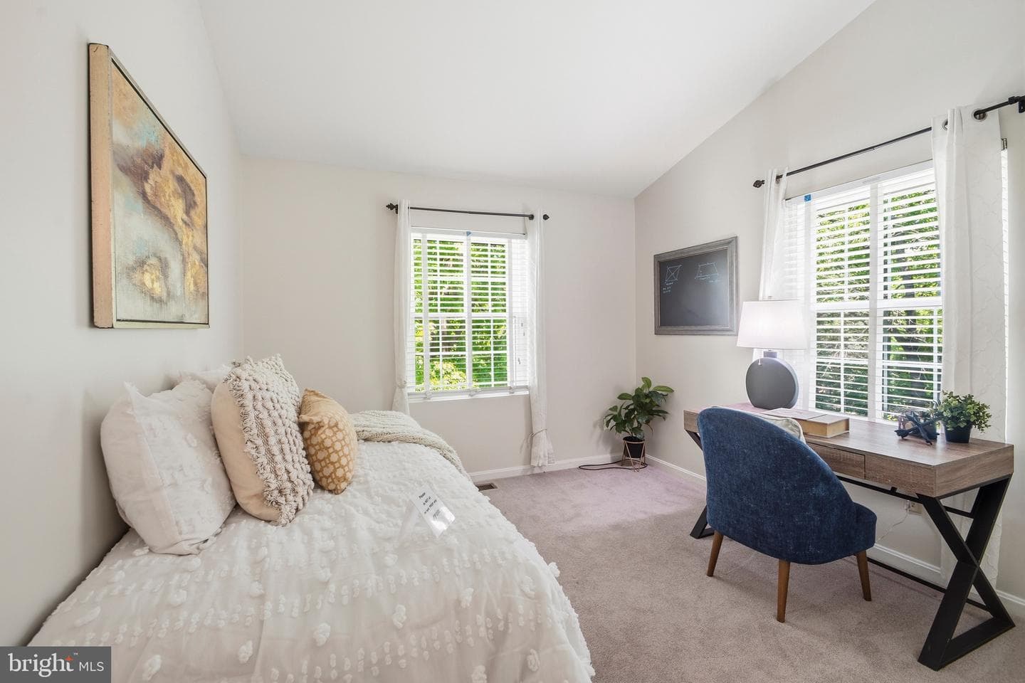 17 Boyne Court photo 29