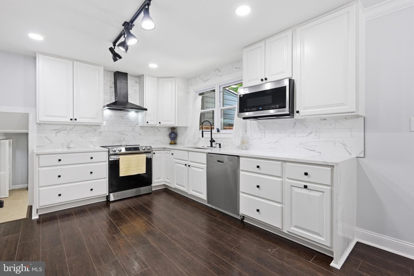 238 Timonium photo 16