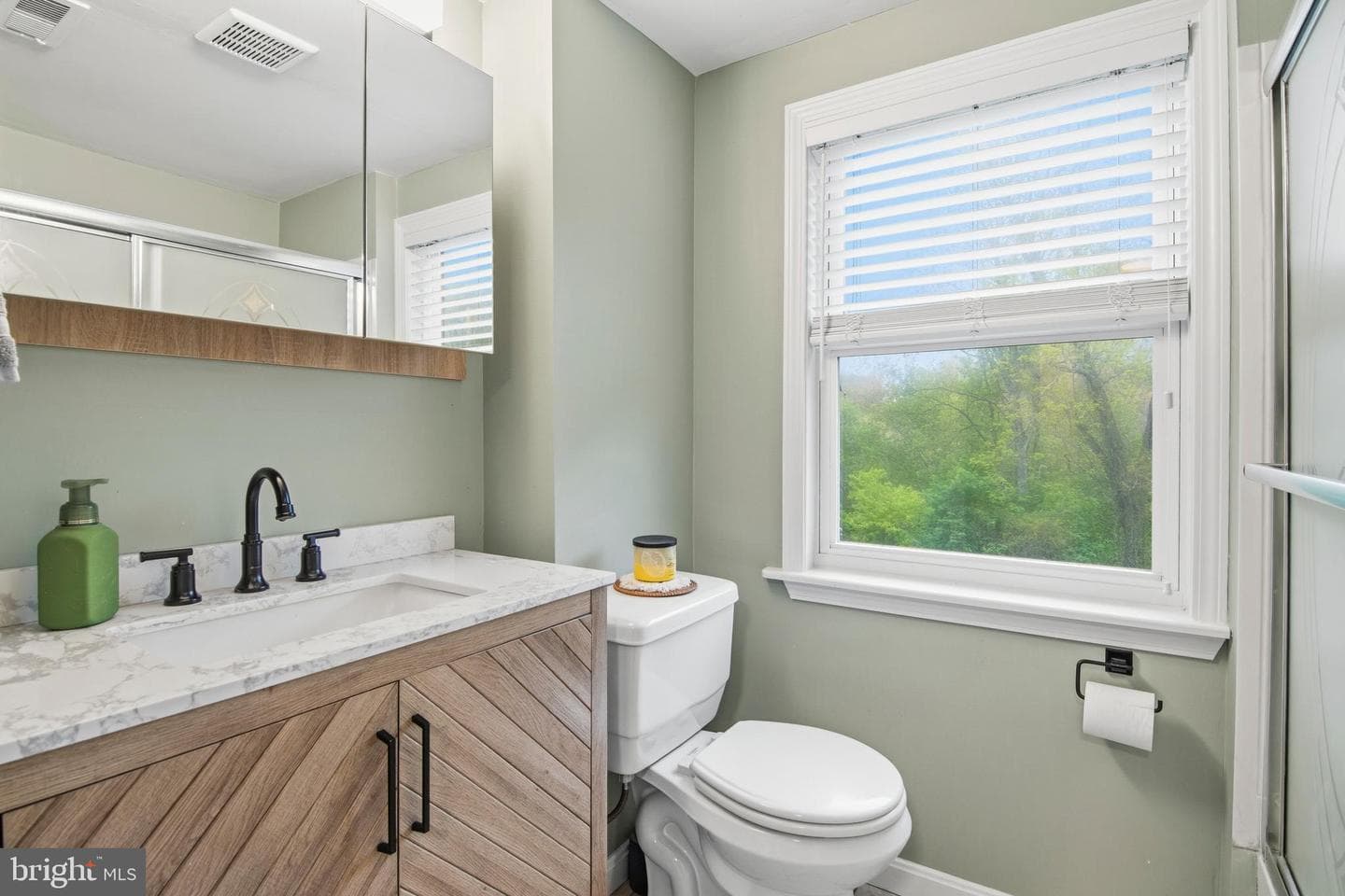 18708 York Road photo 47