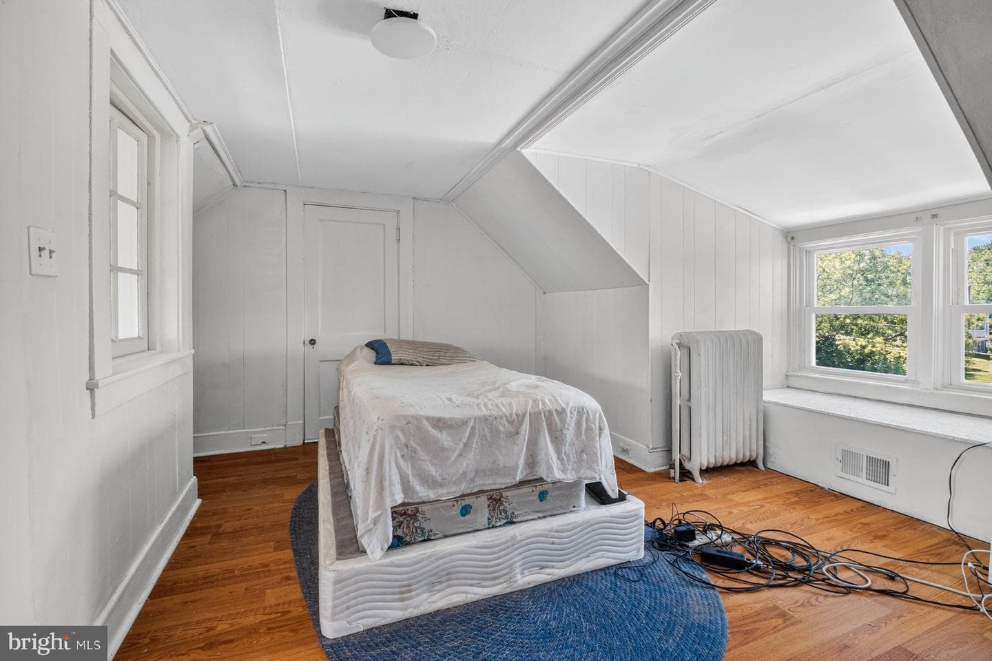 121 Forest Avenue photo 32