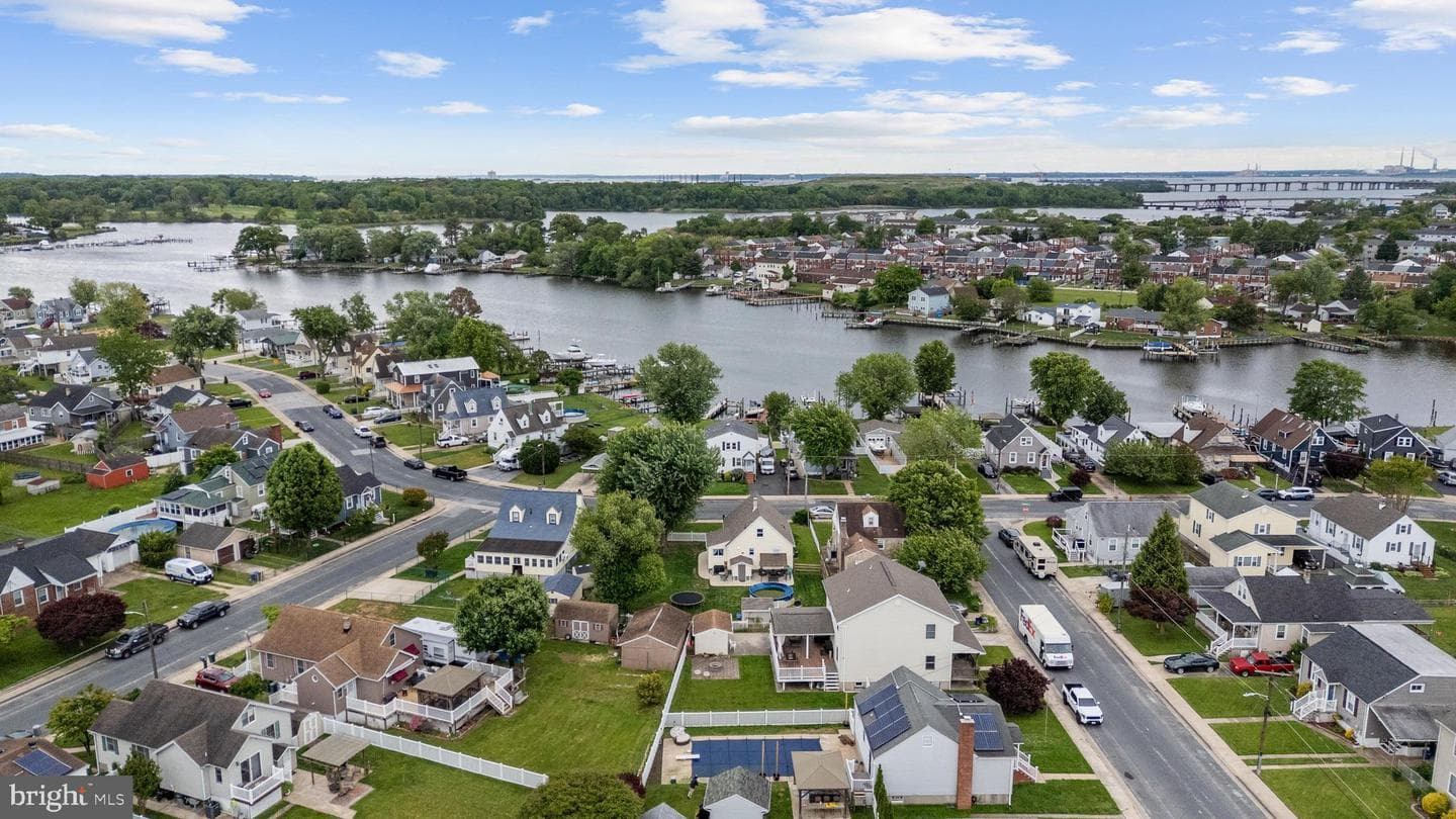 402 Bayside Drive photo 40