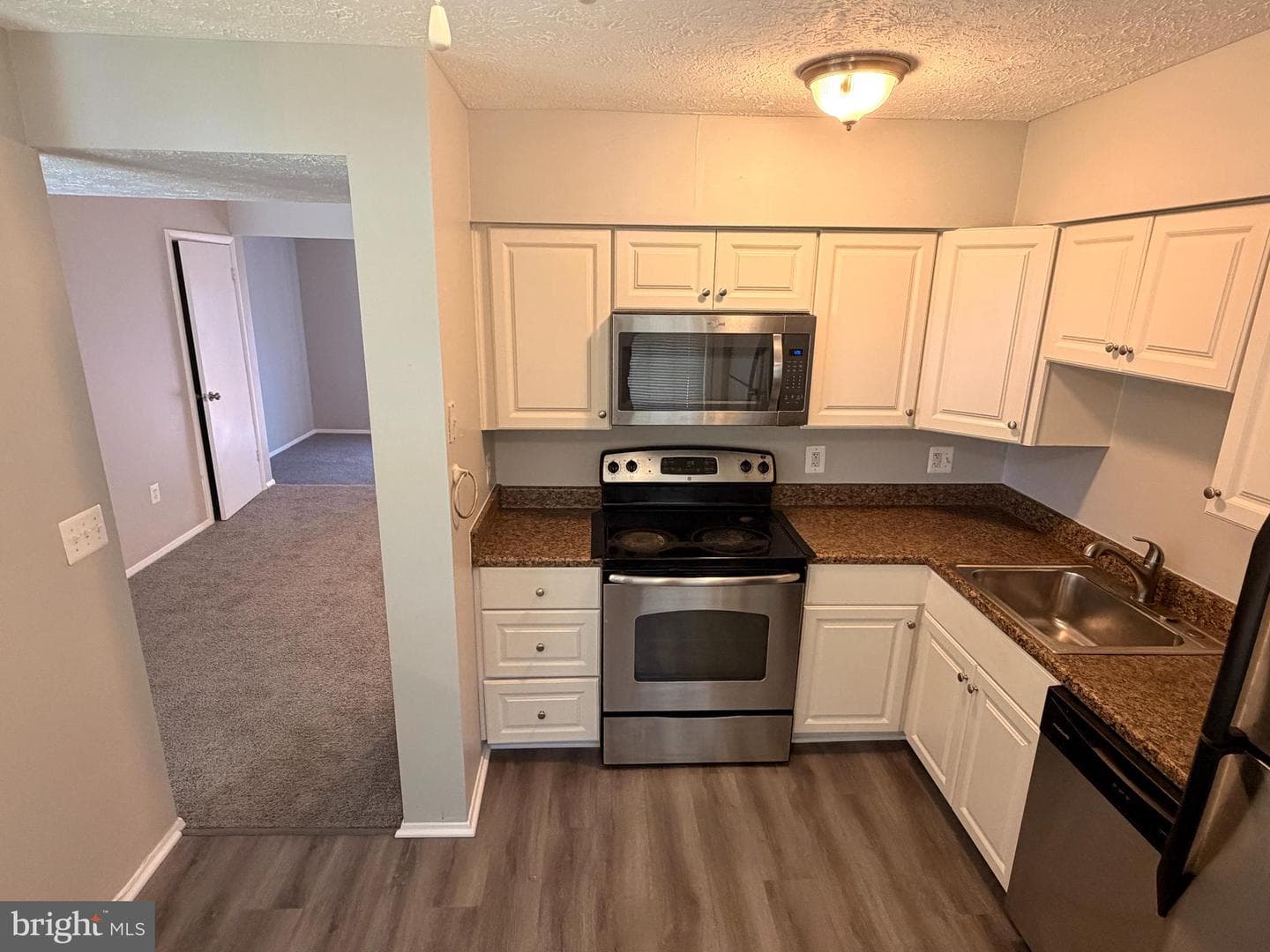 807 Joshua Tree Court photo 15