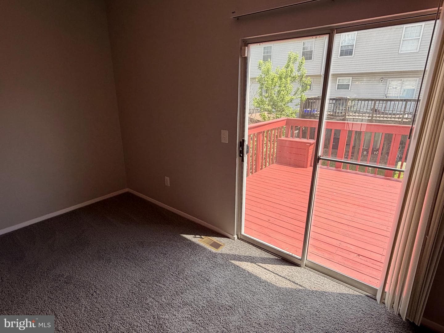 807 Joshua Tree Court photo 8