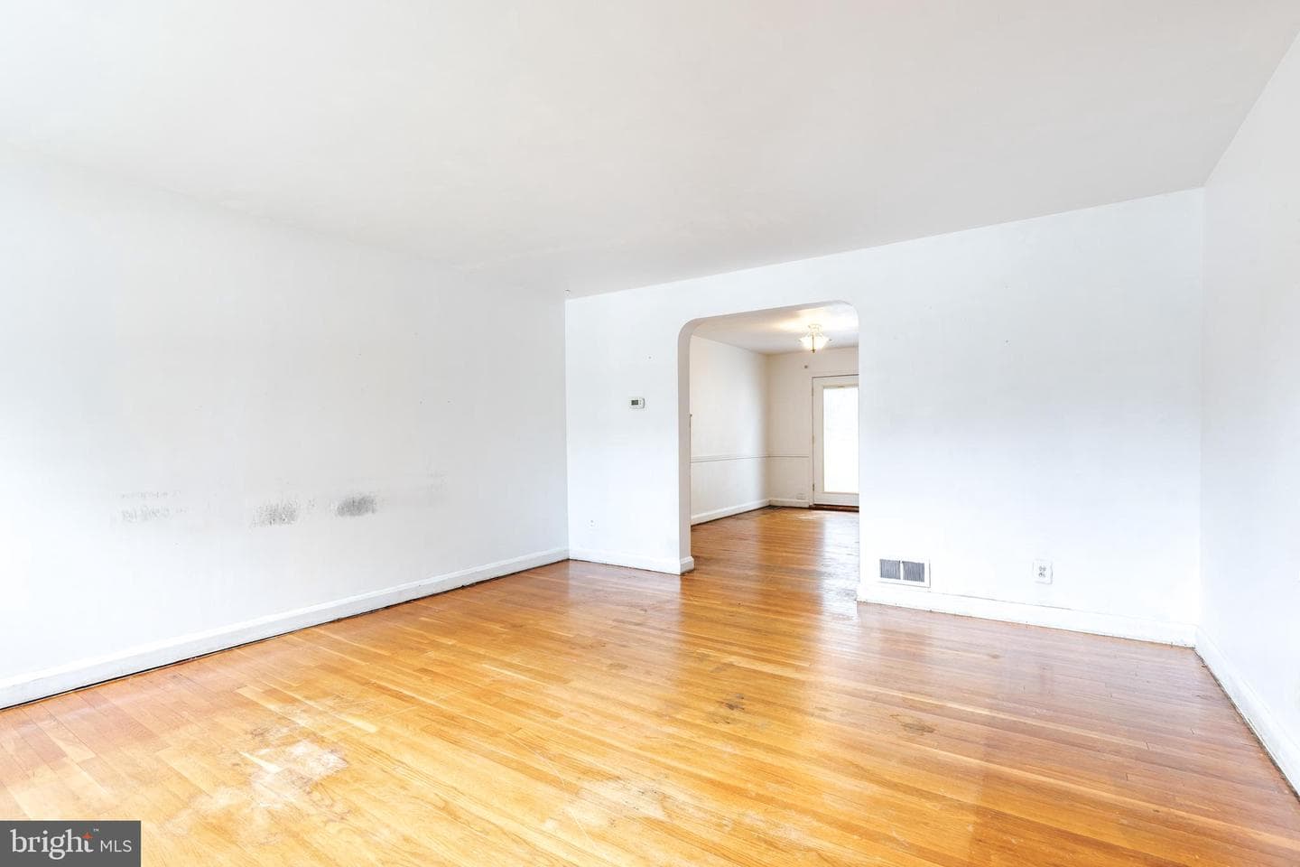 934 Radcliffe Road photo 2