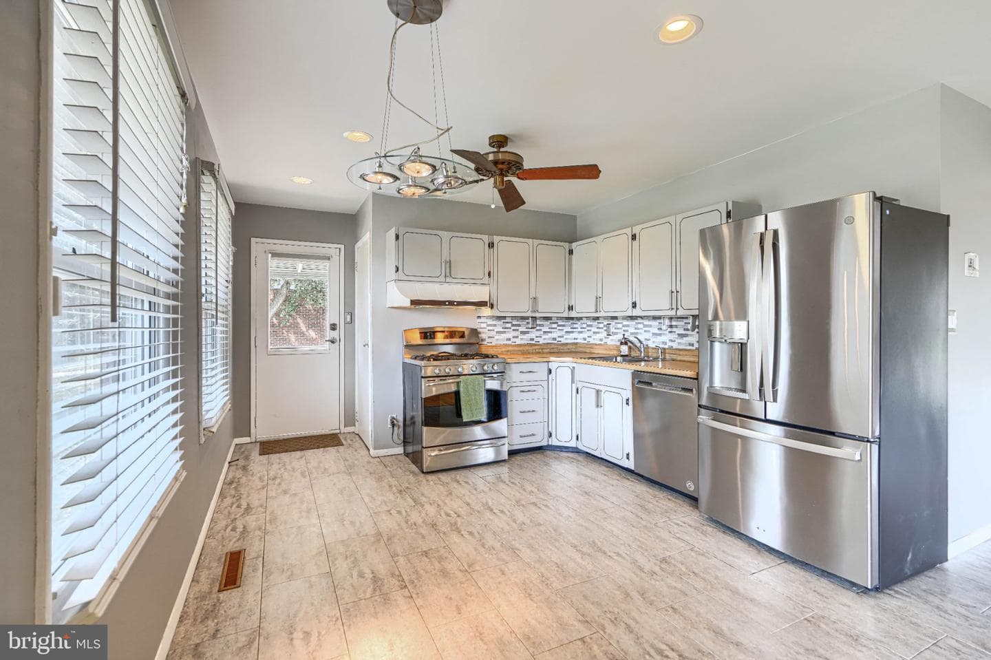 112 Conewood Avenue photo 9