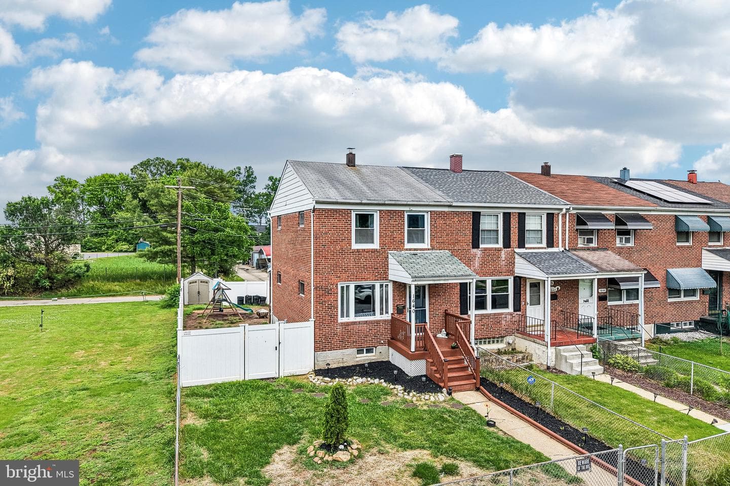 1640 Poles Road photo 4