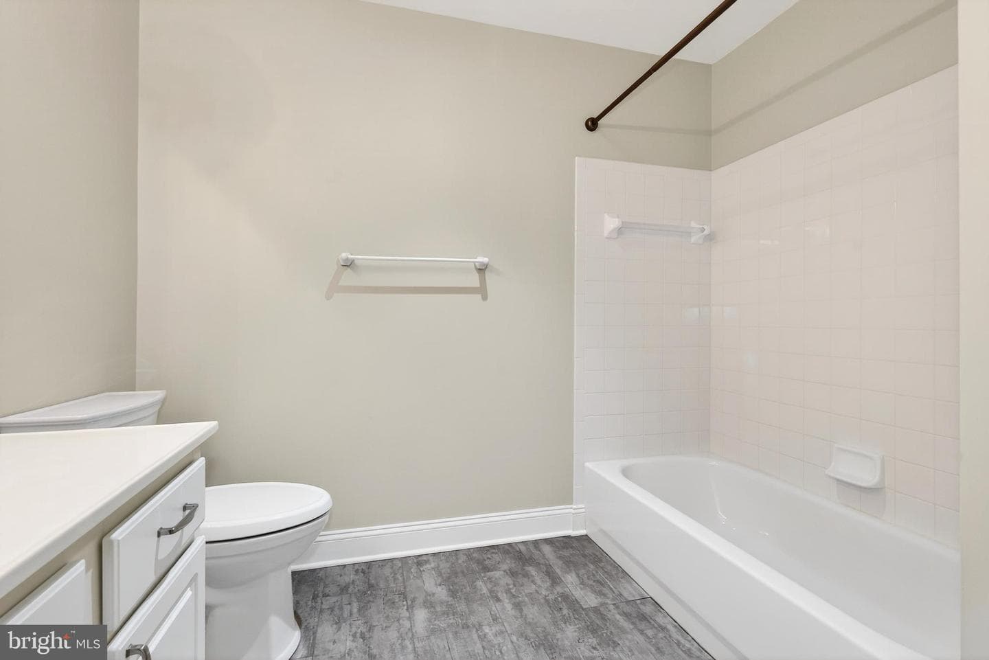 4500 Chaucer Way #101 photo 15