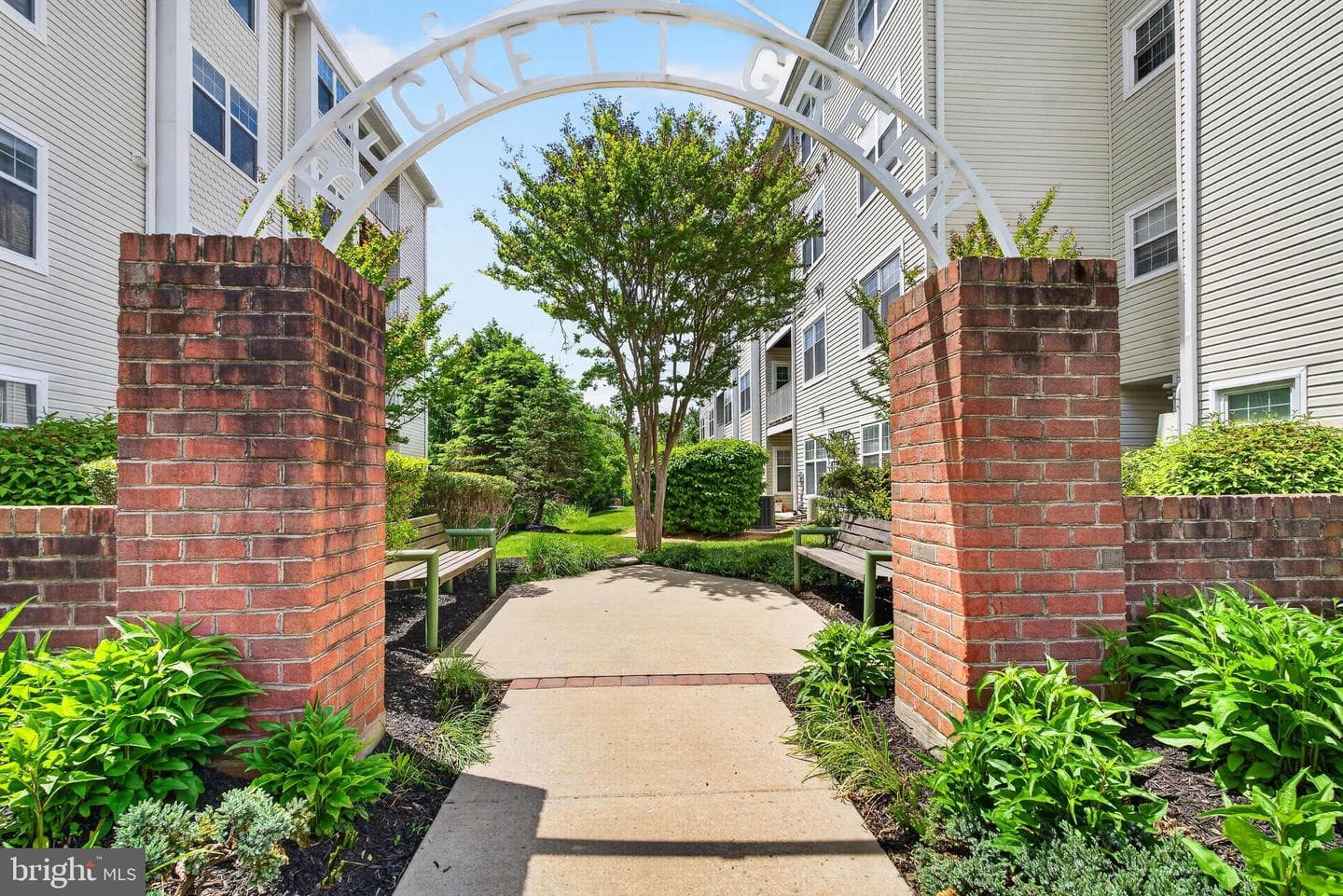4500 Chaucer Way #101 photo 32