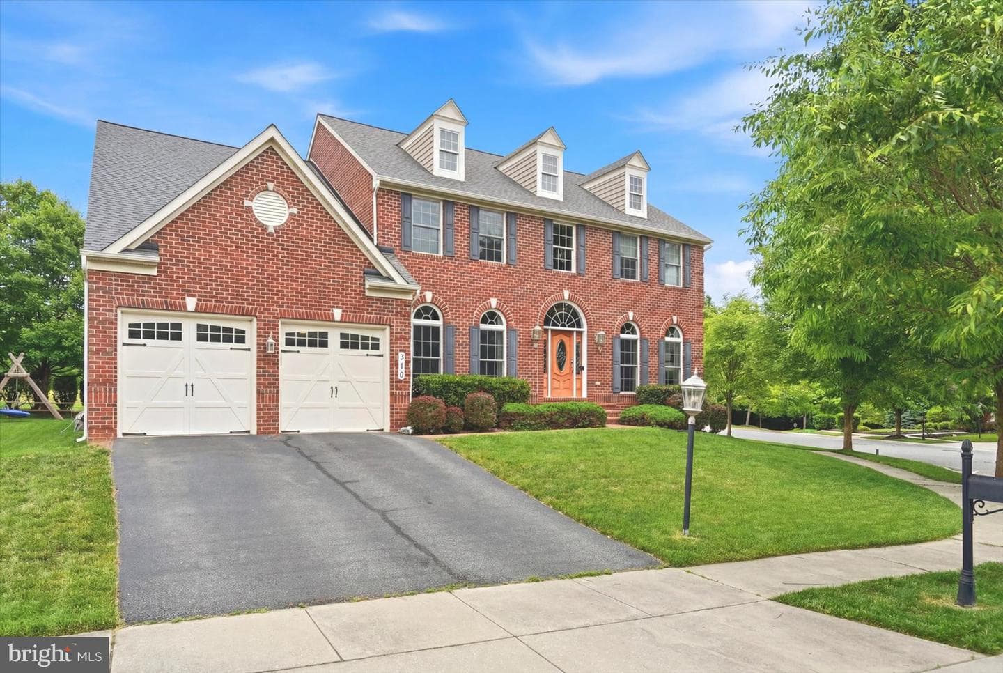 310 Lyon Ct