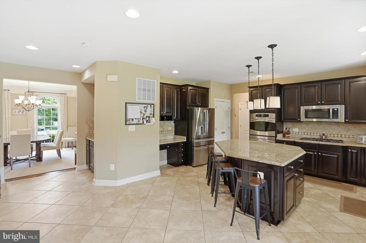 310 Lyon Ct photo 10